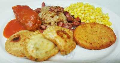 Wayne's Red Apple Restaurant And Inn