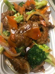 Q Q China Restaurant