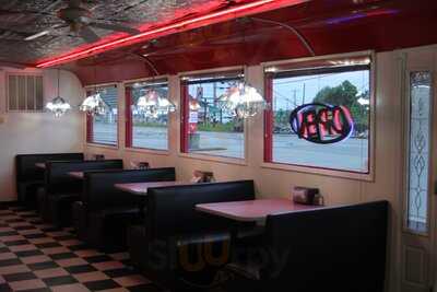 Red Line Diner