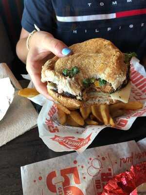 Red Robin Gourmet Burgers
