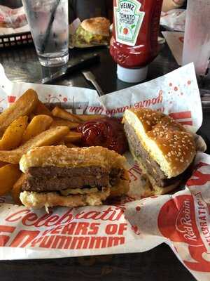 Red Robin Gourmet Burgers