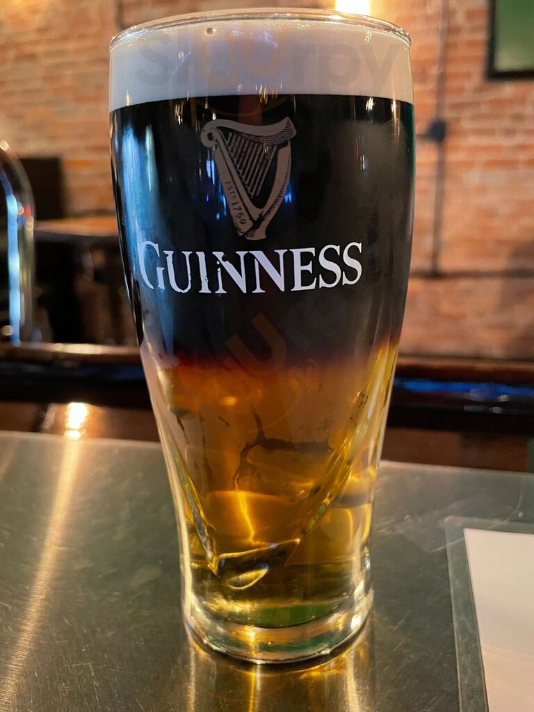 Shamrock Irish Pub