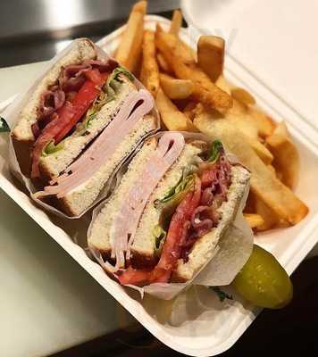 Georgia's Pizza & Subs