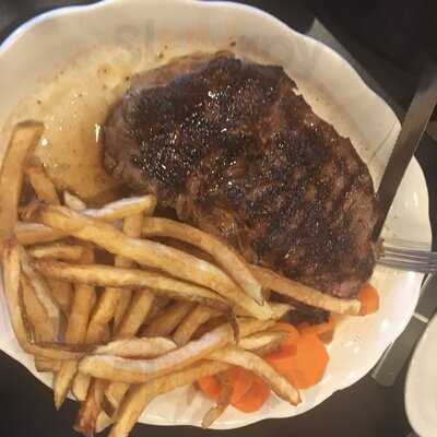 Royal Mountain Family Restaurant And Bar