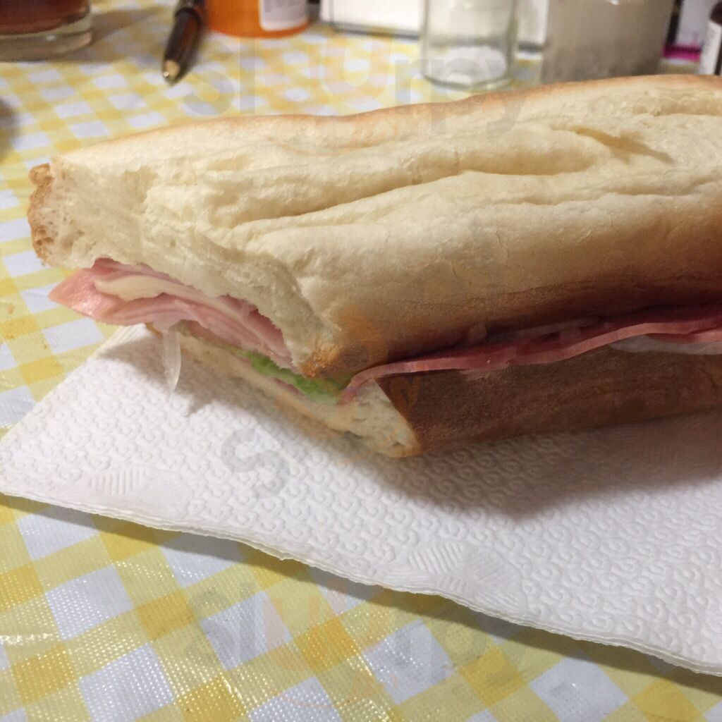 Tommy's Italian Specialty Shop