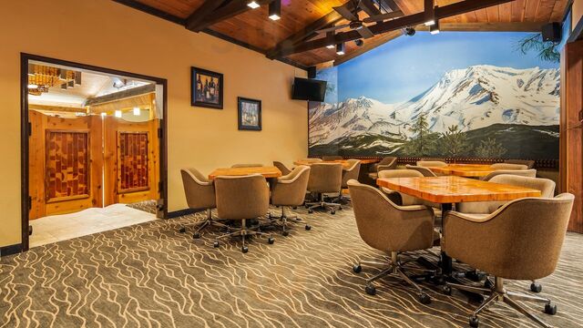 Cooper's Bar & Grill