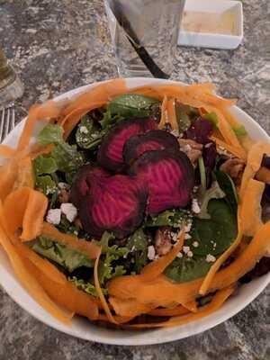 Kassiani Restaurant Brewery & Bakery