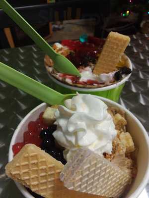 Limeberry Frozen Yogurt
