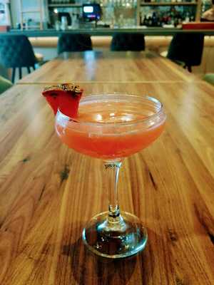 Sushi J Restaurant & Bar