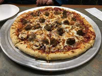 Gilligan's Pizzeria