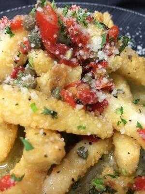 Madison's St8 Street Bistro