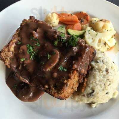 Madison's St8 Street Bistro