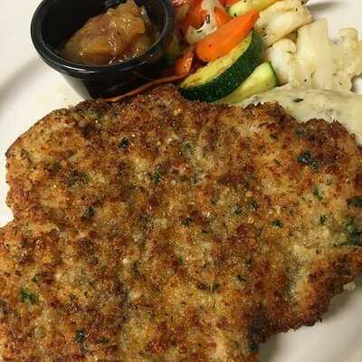 Madison's St8 Street Bistro