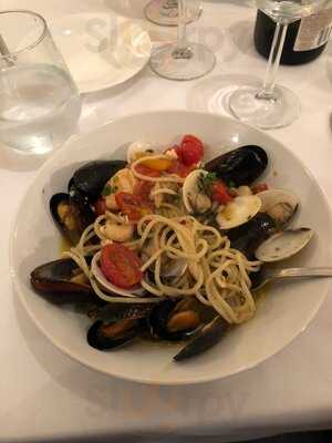 Catello's Mozzarella Bar