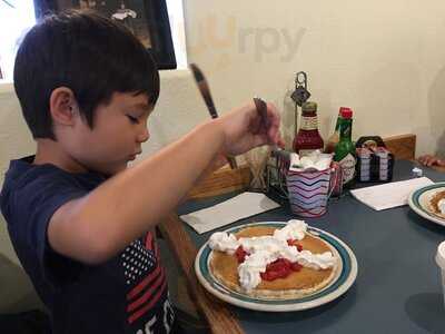 Benson's By The Beach