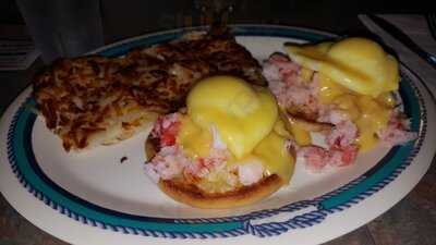 Benson's By The Beach