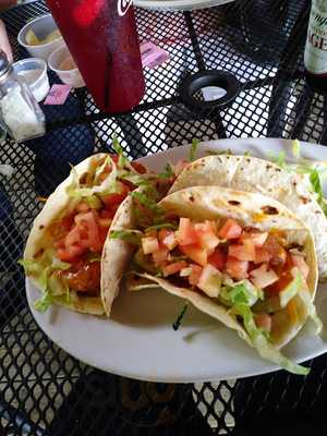 Mel's Riverside Bar & Grill