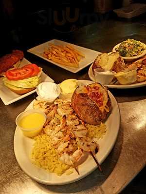 Mel's Riverside Bar & Grill