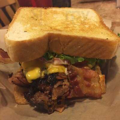 Wolfe's Bbq Restaurant & Catering