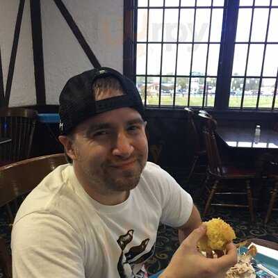 Gray Brothers Cafeteria