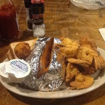 Mike's Catfish Inn