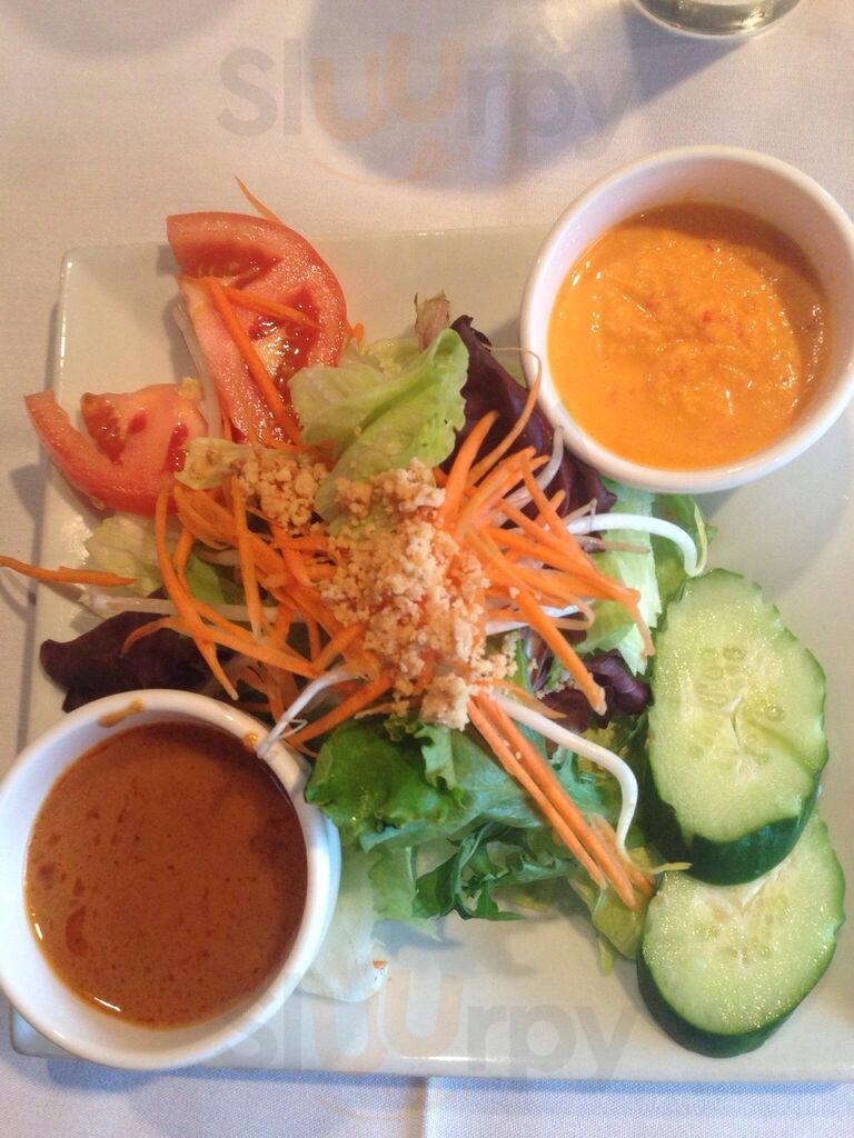 Green Papaya Thai Restaurant