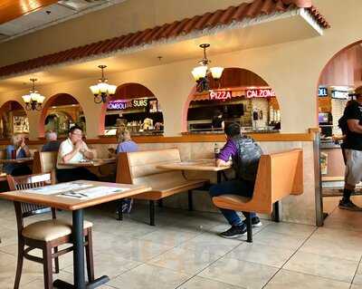 Franks Pizza Of Oakland