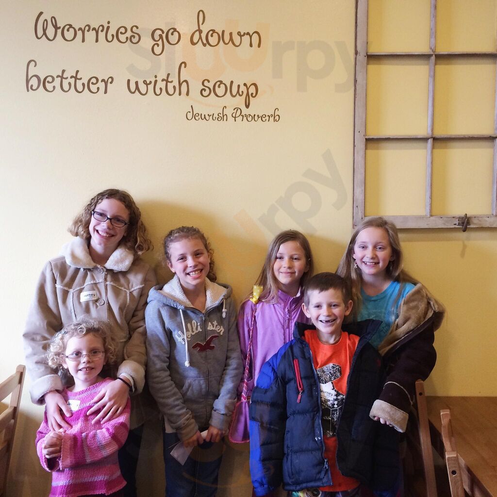 Wildflour Cafe And Cupcakes