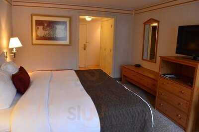 Salmon Run Restaurant