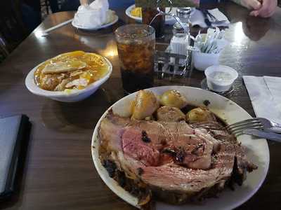 Poe's Bros Cafeteria