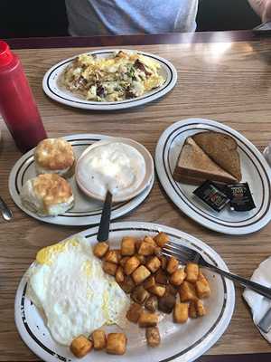 Jj's Truck Stop & Restaurant