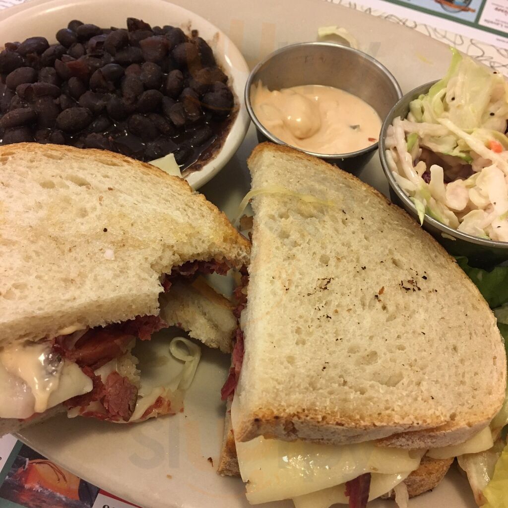 Lou's Restaurant And Bakery