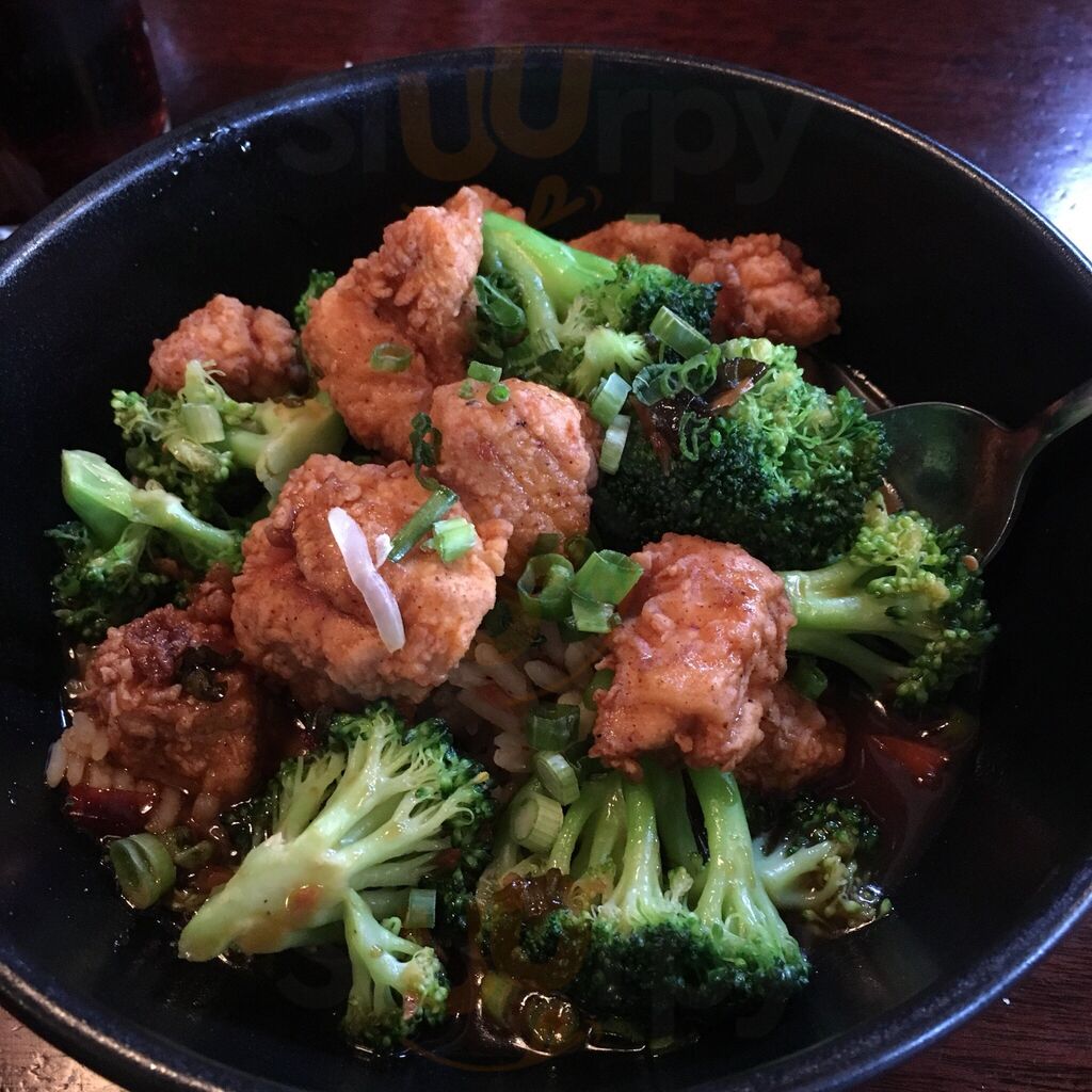 Molly's Restaurant & Bar