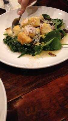 Honest John's Bar & Restaurant