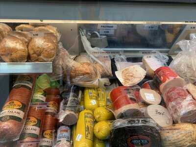 Kelly's Butcher Shop & Deli