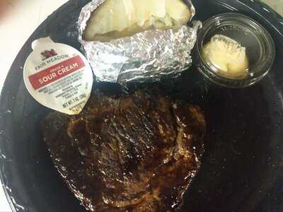 Hoss's Steak & Sea House