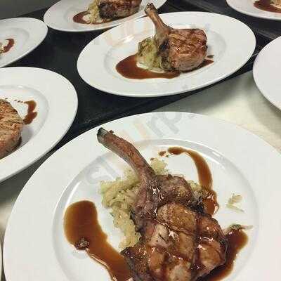 Little Boston Bistro