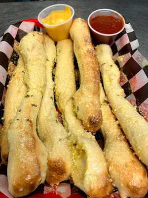 Mikey's Pizza Pit Stop