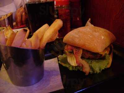 Red Robin Gourmet Burgers