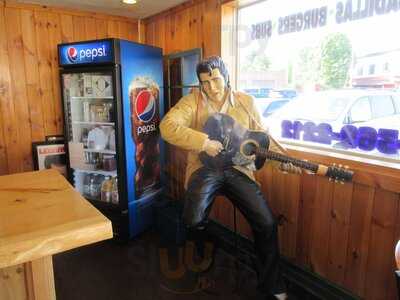 The Front Door Diner & Backdoor Bar