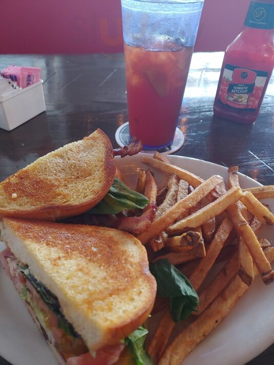 The Lodge Eatery And Pub