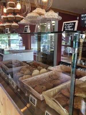 Lucy And Bob's Bakery Bistro