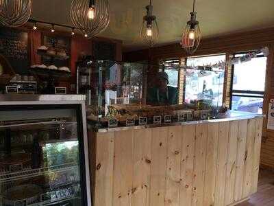 Lucy And Bob's Bakery Bistro