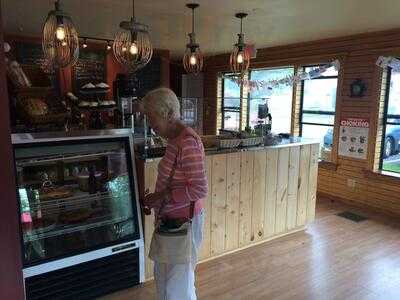 Lucy And Bob's Bakery Bistro