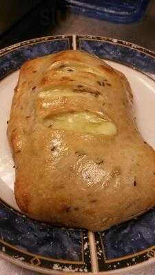 Couch's Subs & Grocery