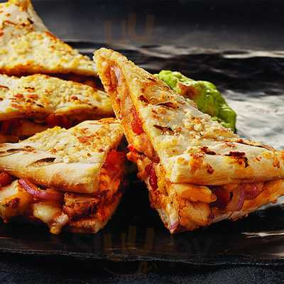 Uno Pizzeria & Grill