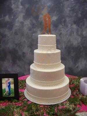 Creations By Laura Bakery & Cafe