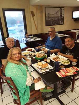 Oakhurst Pizza And Restaurant