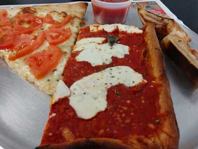 Oakhurst Pizza And Restaurant