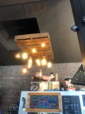 Brew Coffee & Tap House